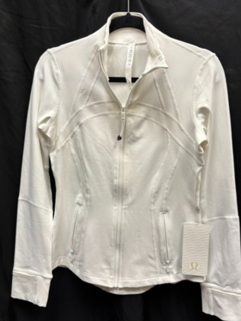 NWT Lululemon Athletica White Define Jacket. Size 8.